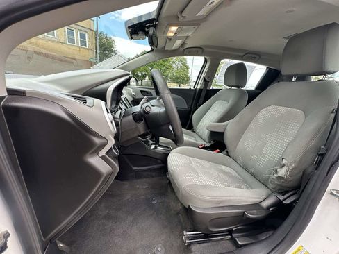 Used 2019 Chevrolet Sonic LT image 14