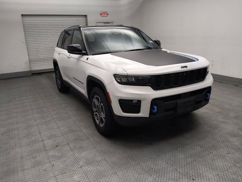 Used 2022 Jeep Grand Cherokee Trailhawk AWD/4WD image 13