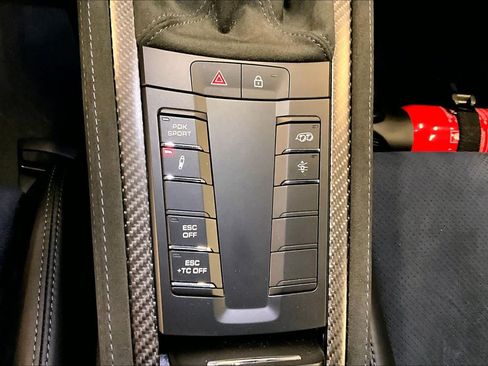 Used 2025 Porsche 718 Cayman GT4 RS RWD image 27