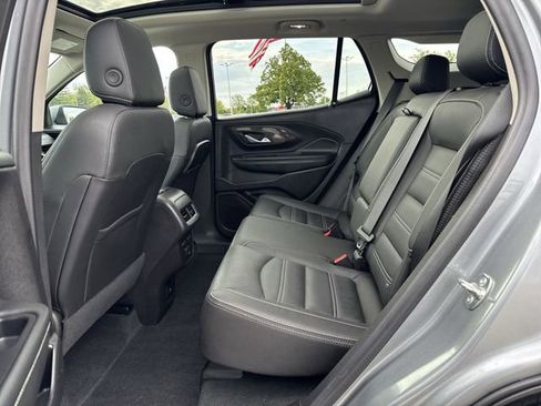 Used 2024 GMC Terrain Denali w/ Denali Premium Package AWD/4WD image 26