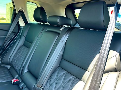 New 2026 Nissan Rogue Platinum w/ Platinum Premium Package AWD/4WD image 17