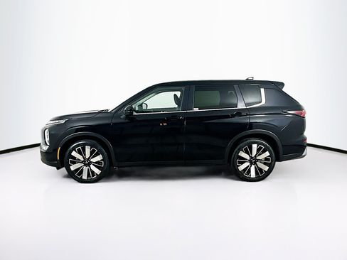 Used 2025 Mitsubishi Outlander SE FWD image 4