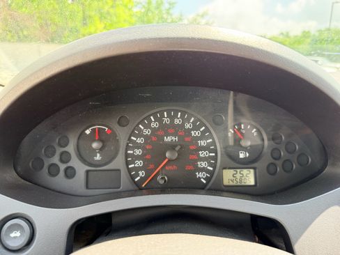 Used 2006 Ford Focus SE FWD image 26