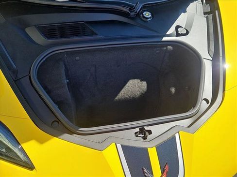 Used 2025 Chevrolet Corvette Z06 RWD image 19