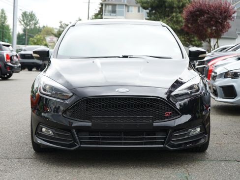 Used 2018 Ford Focus ST FWD image 8