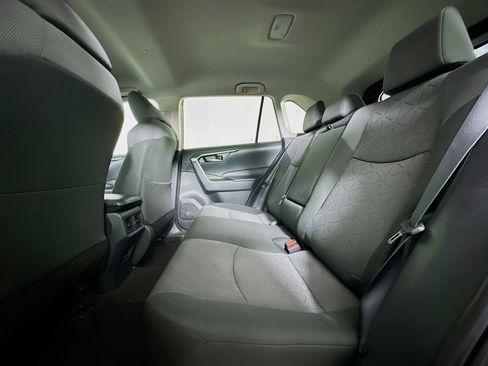 Used 2024 Toyota RAV4 XLE AWD/4WD image 27