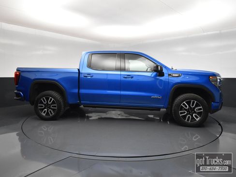 Used 2022 GMC Sierra 1500 AT4 w/ AT4 Premium Package AWD/4WD image 53