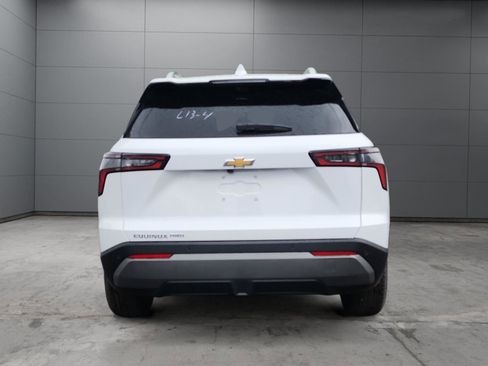 New 2026 Chevrolet Equinox LT w/ Convenience Package II AWD/4WD image 4