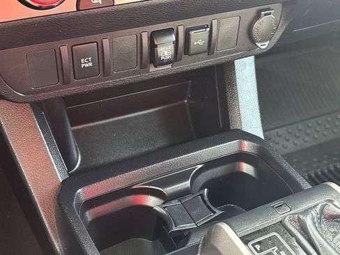 Used 2021 Toyota Tacoma SR5 image 25