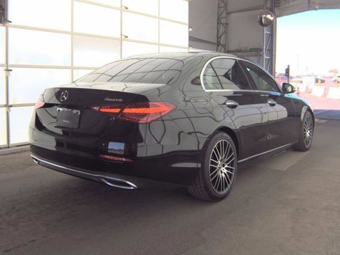 Used 2022 Mercedes-Benz C 300 4MATIC Sedan image 2
