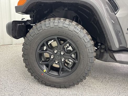 New 2026 Jeep Gladiator Sport AWD/4WD image 10