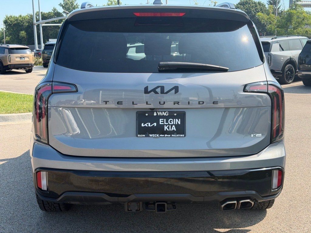 Used 2025 Kia Telluride AWD image 4