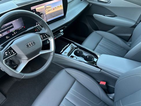 New 2026 Audi Q3 quattro 2.0T image 9