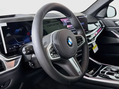 New 2026 BMW X5 xDrive40i w/ M Sport Package AWD/4WD image 11