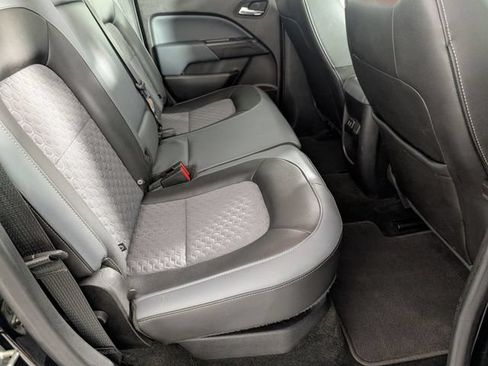 Used 2018 Chevrolet Colorado Z71 AWD/4WD image 28
