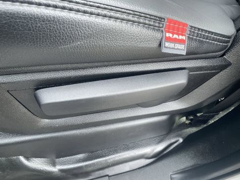 Used 2024 RAM 3500 Tradesman w/ Chrome Appearance Group image 11