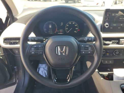 Certified 2026 Honda HR-V LX image 23