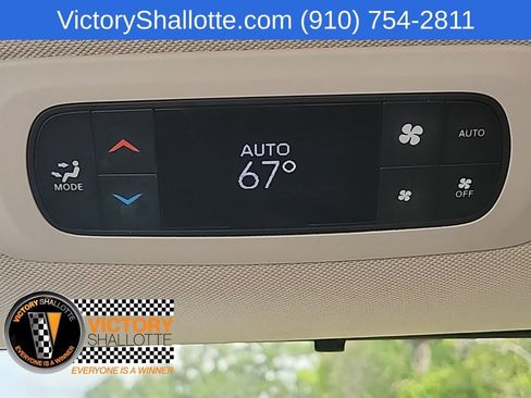 Certified 2023 Chrysler Pacifica Touring-L FWD image 30