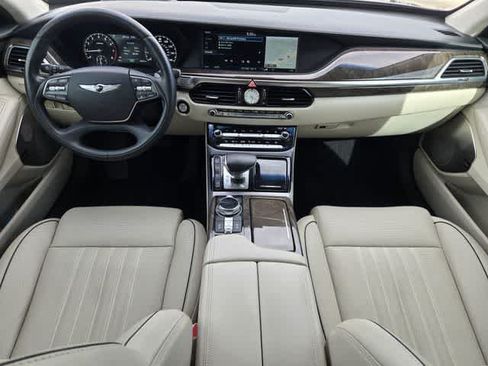 Used 2017 Genesis G90 3.3T Premium RWD image 10