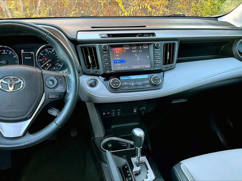 Used 2018 Toyota RAV4 Limited w/ Advanced Technology Package AWD/4WD image 7