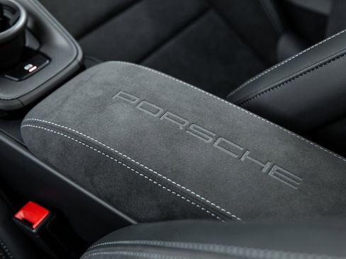 New 2026 Porsche 911 Carrera 4 GTS image 33