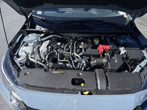 New 2025 Nissan Sentra SR w/ Trunk Package FWD image 9