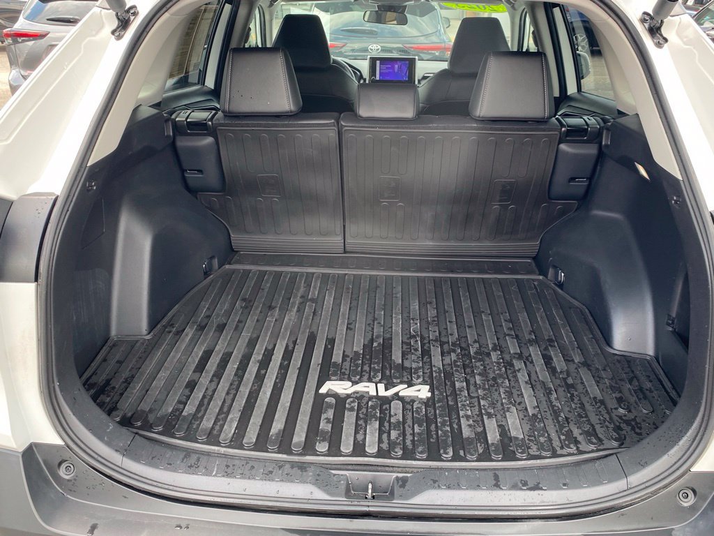 Used 2025 Toyota RAV4 XLE Premium AWD/4WD image 10