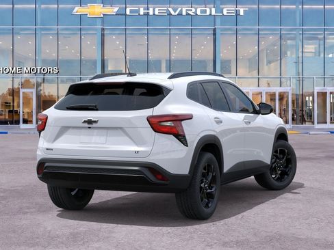 New 2026 Chevrolet Trax LT w/ Driver Confidence Package FWD image 4