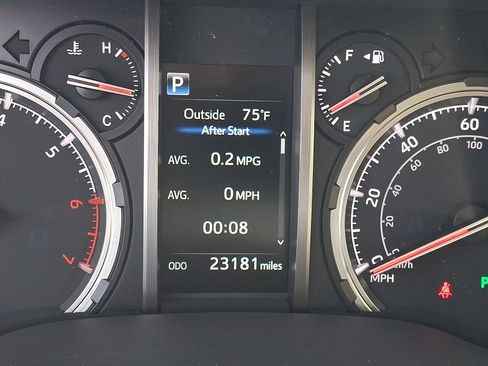 Used 2022 Toyota 4Runner Limited AWD/4WD image 22