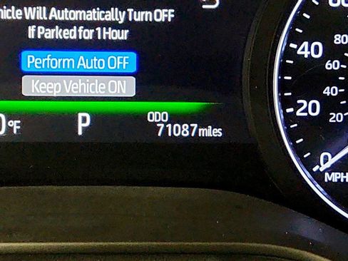 Used 2021 Toyota Sienna Platinum FWD image 16