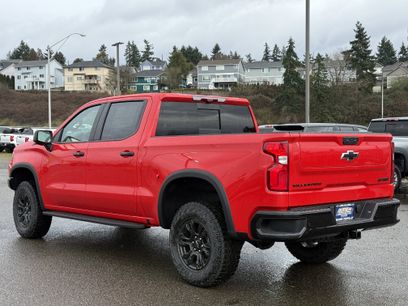 New 2026 Chevrolet Silverado 1500 ZR2 w/ LPO, Dark Essentials Package