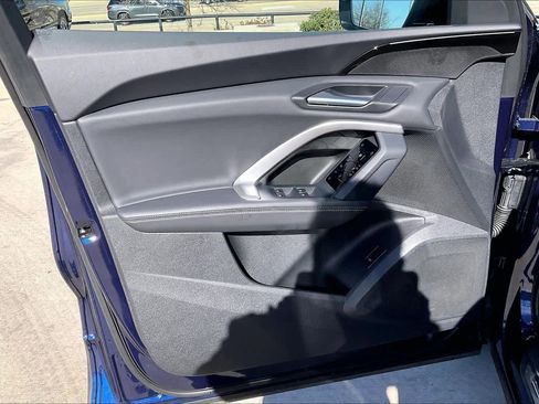 Certified 2025 Audi Q5 Premium w/ Convenience Package image 20