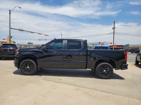 Used 2025 Chevrolet Silverado 1500 Custom RWD image 4