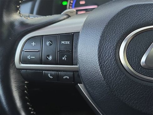 Used 2022 Lexus RX 450hL Luxury w/ Cold Area Package (CT) image 18