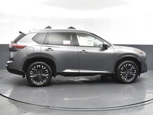 New 2026 Nissan Rogue Platinum w/ Platinum Premium Package image 4