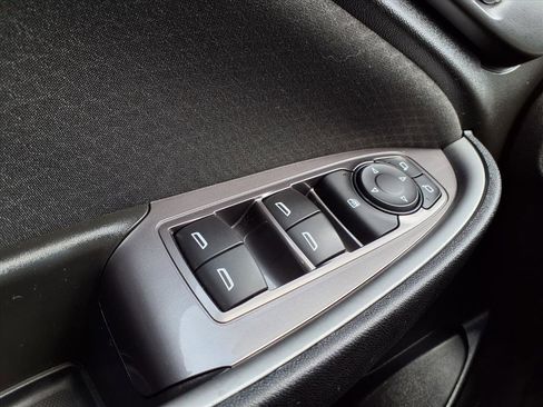 Used 2021 Chevrolet Malibu RS image 17