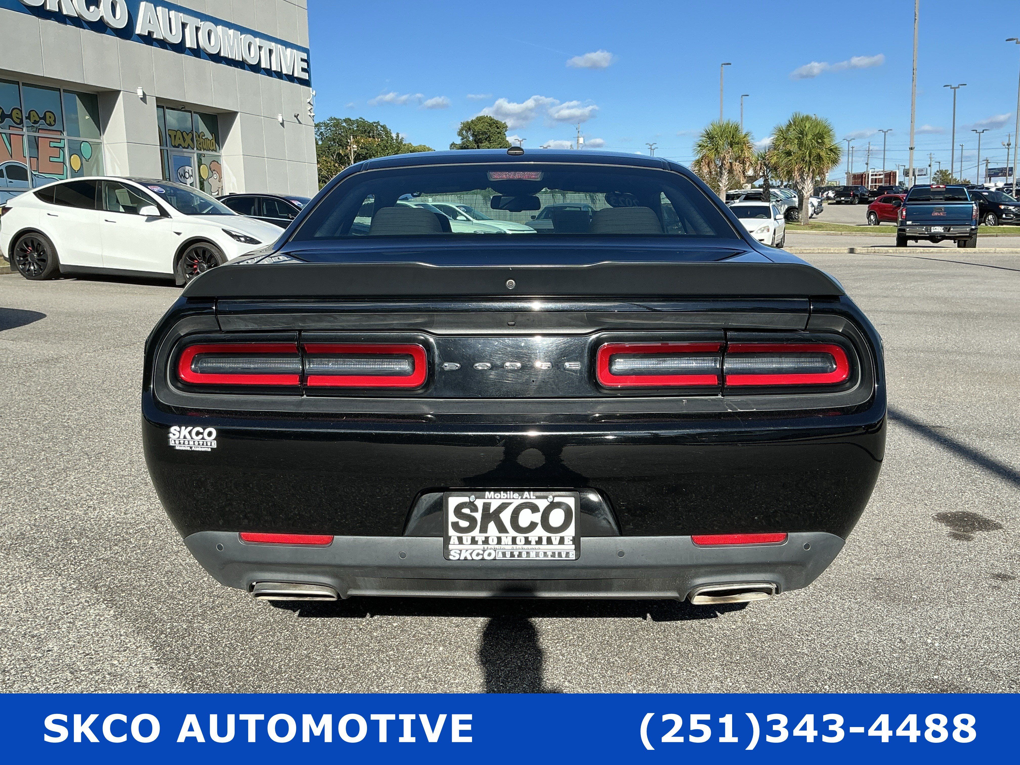 Used 2023 Dodge Challenger GT RWD image 4