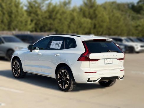 New 2027 Volvo XC60 B5 Plus AWD/4WD image 4