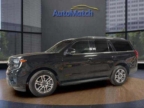 Used 2025 Ford Expedition Active AWD/4WD image 6