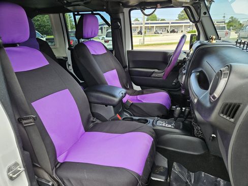 Used 2018 Jeep Wrangler Unlimited Sport AWD/4WD image 20
