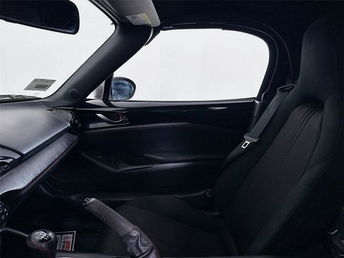 Used 2016 MAZDA MX-5 Miata Club w/ Brembo/BBS Package image 19