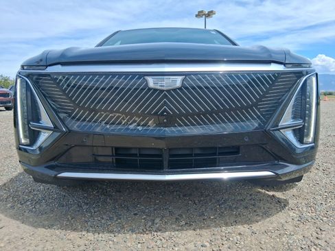 Used 2023 Cadillac Lyriq 2WD image 5