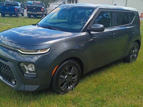 Used 2020 Kia Soul EX FWD image 3