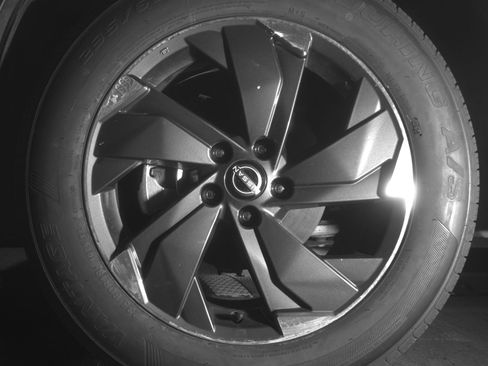 Used 2025 Nissan Rogue SV image 12