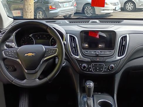 Used 2020 Chevrolet Equinox Premier AWD/4WD image 21