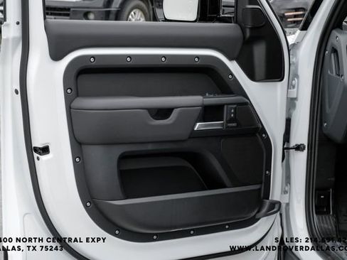 New 2026 Land Rover Defender 110 X-Dynamic SE AWD/4WD image 45