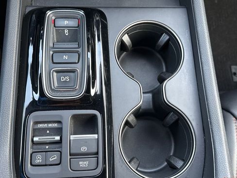 Used 2023 Honda Pilot TrailSport image 35