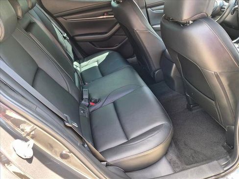 Used 2023 MAZDA MAZDA3 s FWD image 19