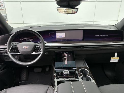 New 2026 Cadillac Escalade Luxury w/ Touring Package AWD/4WD image 22