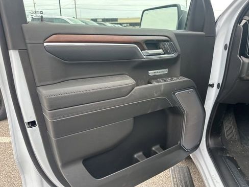 New 2026 GMC Sierra 1500 Denali w/ Denali Reserve Package AWD/4WD image 9